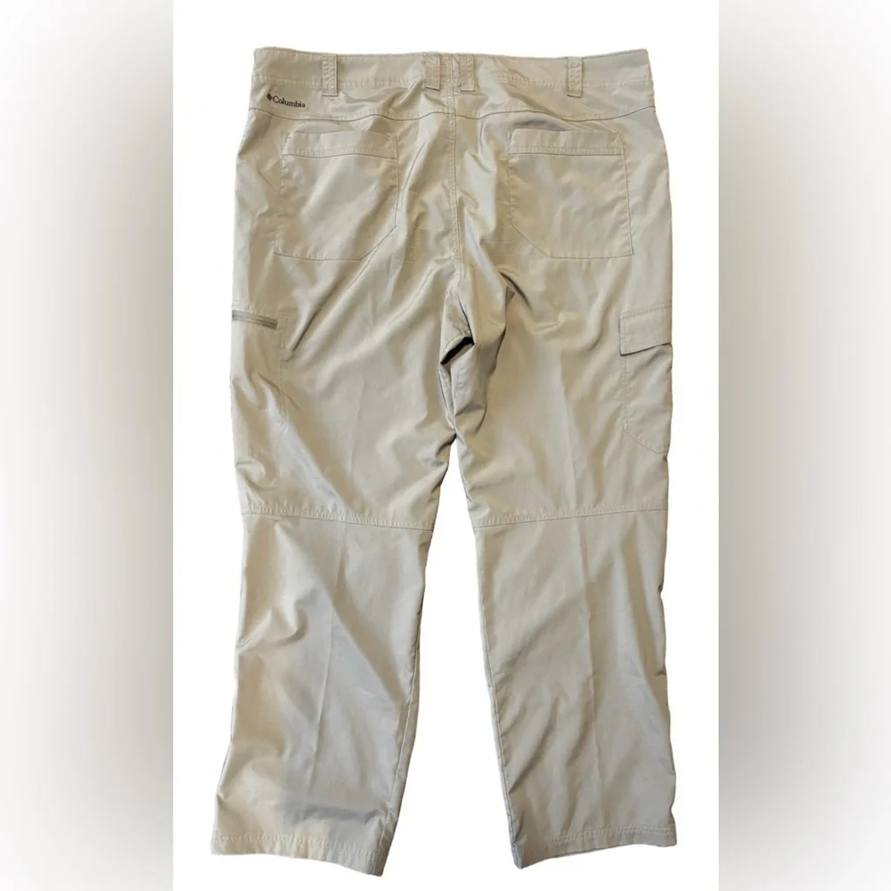 Columbia MENS Omni shield sun protect khaki top stop hiking pants SZ 42 Gorpcore